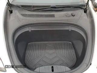 2020 Tesla Model 3 Standard Range Plus z VIN 5YJ3E1EA9LF661702, wystawiony jako Copart lot #55533725 z przebiegiem 66 286 mil mil oraz Szkoda całkowita • Salvage title. Historia ofert i sprzedaży dostępna na DreamBid. Obrazek 11.