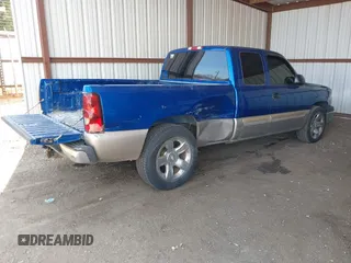 2003 Chevrolet Silverado 1500 with VIN 2GCEC19T731227114, listed as a IAAI auction lot 41858802 with 60,815 mi miles. Bid and sale history available at carsss.com. Image 4.