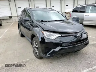2018 Toyota RAV4 LE z VIN 2T3BFREV1JW739200, wystawiony jako Copart lot #57658435 z przebiegiem 76 956 mil mil oraz Szkoda całkowita • Salvage title. Historia ofert i sprzedaży dostępna na DreamBid. Obrazek 14.