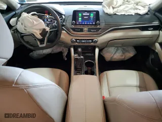 2022 Nissan Altima 2.5 SL with VIN 1N4BL4EW2NN413137, listed as a Copart auction lot 52367365 with 11,992 mi miles and Salvage Title. Bid and sale history available at carsss.com. Image 8.