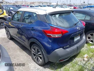 2019 Nissan Kicks S with VIN 3N1CP5CU5KL517856, listed as a IAAI auction lot 41976015 with 30,908 mi miles and . Bid and sale history available at carsss.com. Image 3.