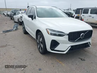 2025 Volvo XC60 Ultra с VIN YV4H60RM8S1007974, выставлен на аукционе IAAI как лот 41952923 с пробегом 631 миль миль и . История ставок и продаж доступна на DreamBid. Изображение 1.