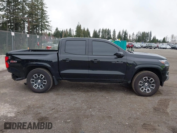 2024 Chevrolet Colorado 4WD Z71 with VIN 1GCPTDEK5R1196760, listed as a IAAI auction lot 41805734 with 5,252 mi miles. Bid and sale history available at carsss.com. Image 13.