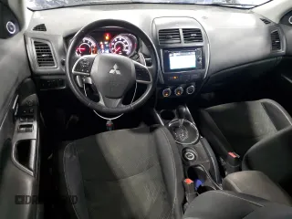 2014 Mitsubishi Outlander SE z VIN 4A4AR4AU6EE026656, wystawiony jako Copart lot #52806745 z przebiegiem 177 933 mil mil oraz Szkoda całkowita • Salvage title. Historia ofert i sprzedaży dostępna na DreamBid. Obrazek 8.