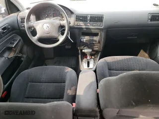 2002 Volkswagen Golf GLS with VIN 9BWGK61J724014028, listed as a Copart auction lot 64166534 with 181,469 mi miles and Salvage Title. Bid and sale history available at carsss.com. Image 8.