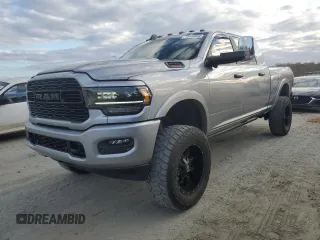 2020 Ram 2500 Limited z VIN 3C6UR5SL9LG282626, wystawiony jako Copart lot #78934634 z przebiegiem 121 895 mil mil oraz Szkoda całkowita • Salvage title. Historia ofert i sprzedaży dostępna na DreamBid. Obrazek 1.