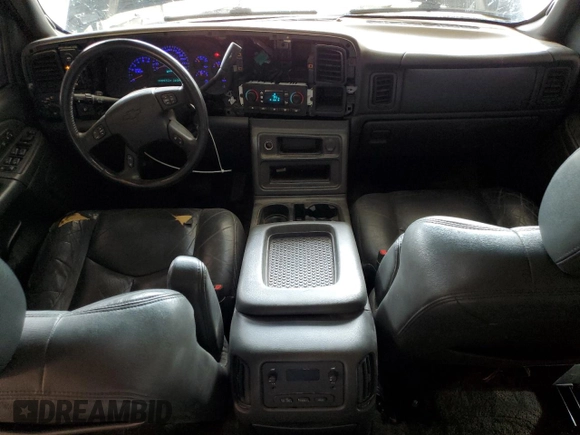 2003 Chevrolet Avalanche with VIN 3GNEK13T33G111841, listed as a Copart auction lot 71664204 with 216,045 mi miles and Salvage Title. Bid and sale history available at carsss.com. Image 8.