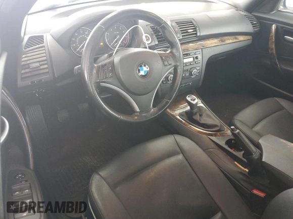 2008 BMW 1 Series 135i z VIN WBAUN93588VE94038, wystawiony jako Copart lot #43504315 z przebiegiem 80 792 mil mil oraz Szkoda całkowita • Salvage title. Historia ofert i sprzedaży dostępna na DreamBid. Obrazek 8.