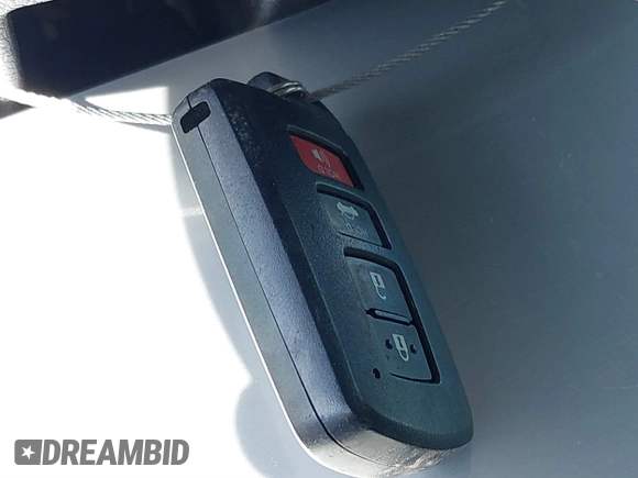 2015 Toyota Avalon Limited with VIN 4T1BK1EB6FU164952, listed as a IAAI auction lot 41647348 with 97,618 mi miles and . Bid and sale history available at DreamBid. Image 11.