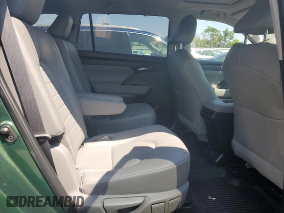 2024 Toyota Highlander LE with VIN 5TDKDRBH5RS539941, listed as a Copart auction lot 66312625 with 19,189 mi miles and Salvage title. Bid and sale history available at DreamBid. Image 11.
