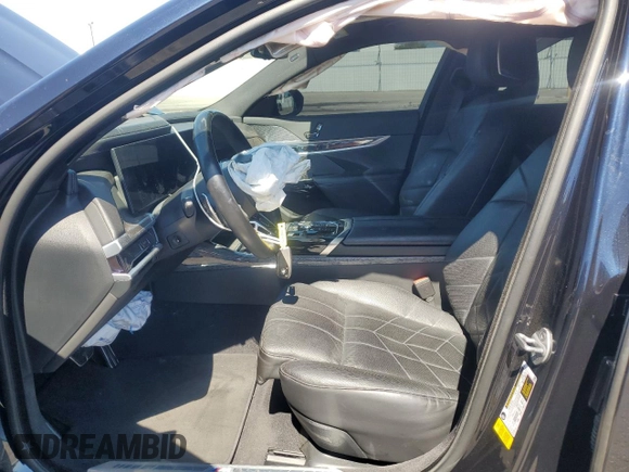 2023 BMW 7 Series 740i z VIN WBA23EH03PCN46346, wystawiony jako Copart lot #49403285 z przebiegiem 62 401 mil mil oraz Szkoda całkowita • Salvage title. Historia ofert i sprzedaży dostępna na DreamBid. Obrazek 7.