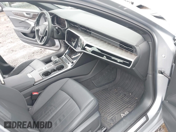 2023 Audi A6 Premium z VIN WAUD3BF27PN068058, wystawiony jako IAAI lot #42179522 z przebiegiem 7 869 mil mil oraz . Historia ofert i sprzedaży dostępna na DreamBid. Obrazek 5.