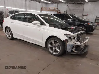2013 Ford Fusion SE with VIN 3FA6P0H72DR377612, listed as a IAAI auction lot 41963999 with 170,611 mi miles. Bid and sale history available at carsss.com. Image 1.