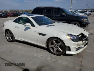 2015 Mercedes-Benz SLK-Class SLK 250 with VIN WDDPK4HA4FF109182, listed as a Copart auction lot 45529764 with 47,542 mi miles. Bid and sale history available at carsss.com. Image 4.