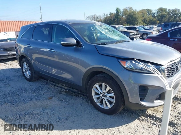2020 Kia Sorento LX with VIN 5XYPG4A36LG698767, listed as a IAAI auction lot 40711932 with 38,979 mi miles. Bid and sale history available at carsss.com. Image 1.