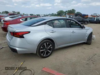 2021 Nissan Altima SV z VIN 1N4BL4DW1MN303356, wystawiony jako Copart lot #72468534 z przebiegiem 73 902 mil mil oraz Szkoda całkowita • Salvage title. Historia ofert i sprzedaży dostępna na DreamBid. Obrazek 3.