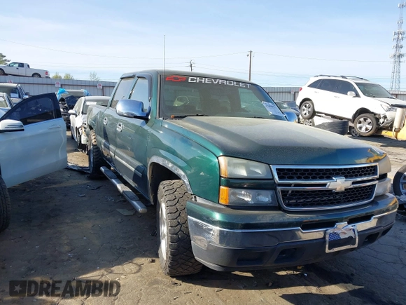2007 Chevrolet Silverado 1500 LS with VIN 2GCEC13V471149956, listed as a IAAI auction lot 41899072 with 151,537 mi miles and . Bid and sale history available at DreamBid. Image 1.