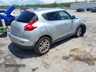 2014 Nissan Juke SV z VIN JN8AF5MV9ET359296, wystawiony jako IAAI lot #42250580 z przebiegiem 97 249 mil mil oraz . Historia ofert i sprzedaży dostępna na DreamBid. Obrazek 4.