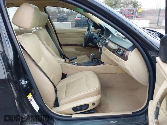 2008 BMW 3 Series 328xi with VIN WBAVC93518K036611, listed as a IAAI auction lot 41458902 with 162,425 mi miles and . Bid and sale history available at DreamBid. Image 5.