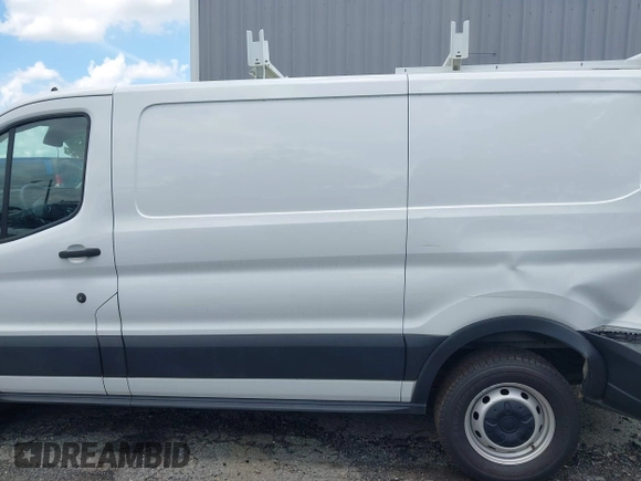 2020 Ford Transit Cargo с VIN 1FTBR1Y86LKA35522, выставлен на аукционе IAAI как лот 42505804 с пробегом 50 745 миль миль и . История ставок и продаж доступна на DreamBid. Изображение 13.