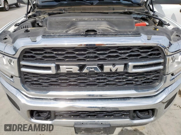 2022 Ram 2500 Tradesman with VIN 3C6UR5CLXNG295791, listed as a Copart auction lot 48562865 with 100,321 mi miles and Salvage Title. Bid and sale history available at carsss.com. Image 11.