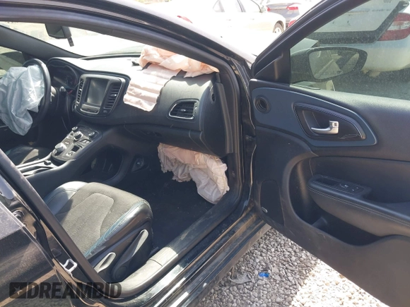 2015 Chrysler 200 S with VIN 1C3CCCBG6FN516704, listed as a IAAI auction lot 42041485 with 140,408 mi miles. Bid and sale history available at carsss.com. Image 5.