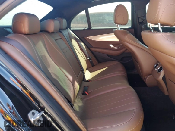 2019 Mercedes-Benz E-Class E 300 with VIN WDDZF4JB3KA587195, listed as a Copart auction lot 50688185 with 58,261 mi miles and Salvage Title. Bid and sale history available at carsss.com. Image 11.