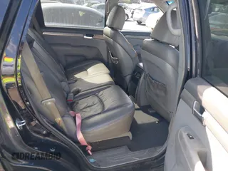 2009 Kia Borrego LX with VIN KNDJJ741095039023, listed as a IAAI auction lot 41696562 with 239,921 mi miles. Bid and sale history available at carsss.com. Image 8.