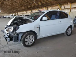 2011 Hyundai Accent GS z VIN KMHCM3AC7BU195193, wystawiony jako Copart lot #55695175 z przebiegiem 146 886 mil mil oraz Szkoda całkowita • Salvage title. Historia ofert i sprzedaży dostępna na DreamBid. Obrazek 1.
