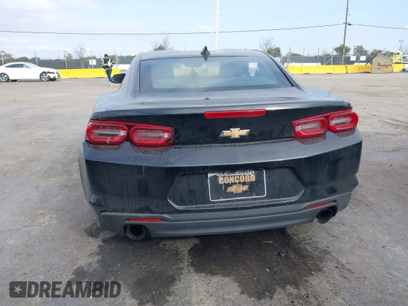 2019 Chevrolet Camaro 1LS with VIN 1G1FB1RX8K0122515, listed as a IAAI auction lot 41461519 with 118,339 mi miles. Bid and sale history available at carsss.com. Image 16.
