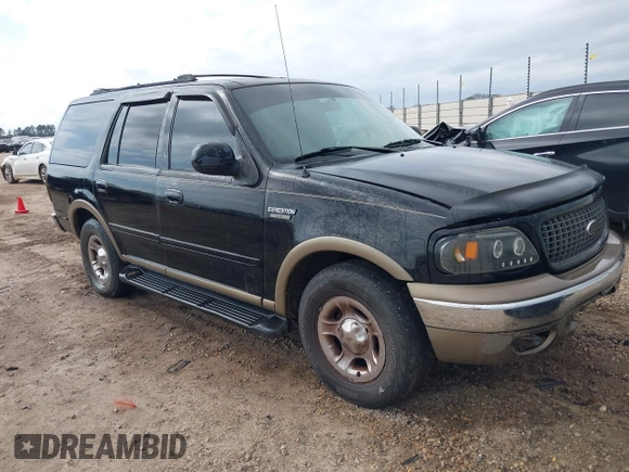 1998 Ford Expedition XLT with VIN 1FMRU17L4WLB39665, listed as a IAAI auction lot 41504254 with 328,171 mi miles. Bid and sale history available at carsss.com. Image 1.