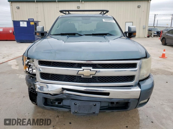 2011 Chevrolet Silverado 1500 LT with VIN 3GCPCSE0XBG266523, listed as a Copart auction lot 50088555 with 224,874 mi miles and Salvage Title. Bid and sale history available at DreamBid. Image 5.