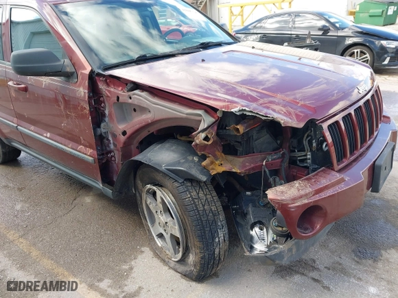 2007 Jeep Grand Cherokee Laredo with VIN 1J8HR48P37C624636, listed as a IAAI auction lot 41846326 with 222,116 mi miles. Bid and sale history available at carsss.com. Image 6.