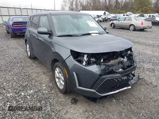 2024 Kia Soul LX with VIN KNDJ23AU9R7917623, listed as a IAAI auction lot 41209471 with 17,536 mi miles. Bid and sale history available at carsss.com. Image 6.