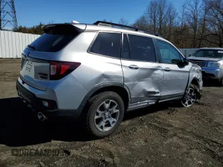 2022 Honda Passport TrailSport z VIN 5FNYF8H61NB026883, wystawiony jako Copart lot #49298085 z przebiegiem 18 600 mil mil oraz Szkoda całkowita • Salvage title. Historia ofert i sprzedaży dostępna na DreamBid. Obrazek 3.