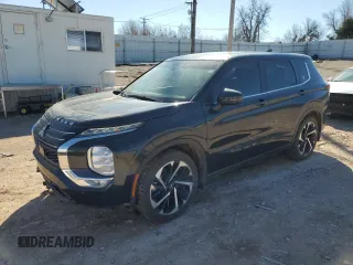 2023 Mitsubishi Outlander SE z VIN JA4J3UA83PZ021383, wystawiony jako Copart lot #47847895 z przebiegiem 68 342 mil mil oraz Szkoda całkowita • Salvage title. Historia ofert i sprzedaży dostępna na DreamBid. Obrazek 1.