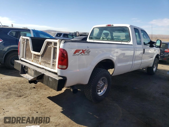 2003 Ford Super Duty F-250 XL with VIN 1FTNX21P23EC77975, listed as a Copart auction lot 86924984 with 2,011,188 mi miles and Clean Title. Bid and sale history available at carsss.com. Image 3.