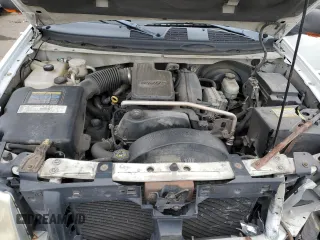 2003 GMC Envoy SLT with VIN 1GKDT13S332293112, listed as a Copart auction lot 43721225 with 139,471 mi miles and Salvage Title. Bid and sale history available at carsss.com. Image 14.
