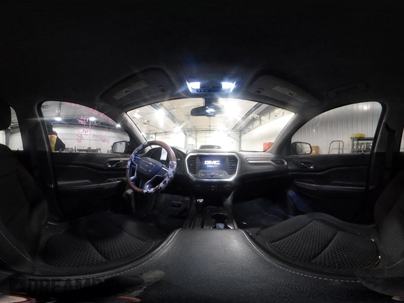2019 GMC Acadia SLE z VIN 1GKKNRLA8KZ226891, wystawiony jako IAAI lot #40766589 z przebiegiem 123 747 mil mil oraz . Historia ofert i sprzedaży dostępna na DreamBid. Obrazek 18.