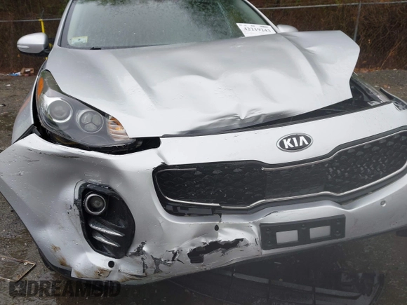 2018 Kia Sportage EX z VIN KNDPNCAC8J7309766, wystawiony jako IAAI lot #42219243 z przebiegiem 90 745 mil mil oraz . Historia ofert i sprzedaży dostępna na DreamBid. Obrazek 6.