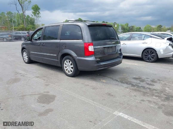 2015 Chrysler Town & Country Touring with VIN 2C4RC1BG7FR594809, listed as a IAAI auction lot 42008389 with 188,626 mi miles. Bid and sale history available at carsss.com. Image 3.
