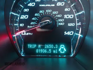 2010 Ford Taurus SEL с VIN 1FAHP2EW5AG132676, выставлен на аукционе IAAI как лот 42124233 с пробегом 81 936 миль миль и . История ставок и продаж доступна на DreamBid. Изображение 15.