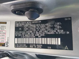 2006 Lexus GX 470 with VIN JTJBT20X860123284, listed as a IAAI auction lot 41824759 with 157,338 mi miles. Bid and sale history available at carsss.com. Image 9.