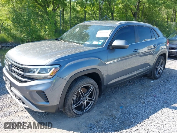 2020 Volkswagen Atlas S with VIN 1V2GC2CA6LC202509, listed as a IAAI auction lot 42388541 with 57,388 mi miles and . Bid and sale history available at DreamBid. Image 6.