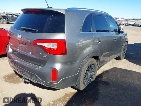 2014 Kia Sorento SX with VIN 5XYKW4A75EG457768, listed as a IAAI auction lot 41388412 with 129,691 mi miles. Bid and sale history available at carsss.com. Image 4.