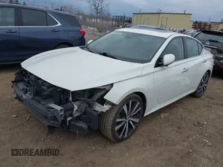 2019 Nissan Altima 2.5 Platinum with VIN 1N4BL4FV9KC112037, listed as a IAAI auction lot 41912037 with 88,484 mi miles. Bid and sale history available at carsss.com. Image 20.