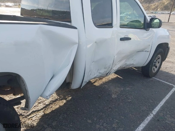 2008 Chevrolet Silverado 1500 Work Truck with VIN 1GCEC19X98Z233708, listed as a IAAI auction lot 41675762 with 1 mi miles. Bid and sale history available at carsss.com. Image 13.