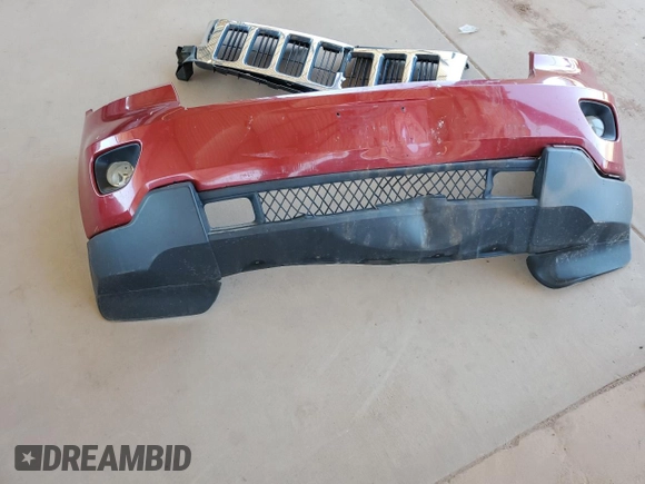 2011 Jeep Grand Cherokee Laredo with VIN 1J4RR4GG4BC511925, listed as a Copart auction lot 56251225 with 179,758 mi miles and Salvage title. Bid and sale history available at DreamBid. Image 12.