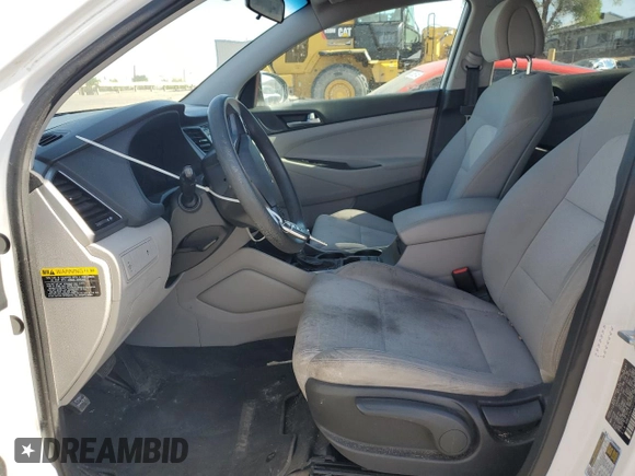2018 Hyundai Tucson SE z VIN KM8J2CA47JU710469, wystawiony jako Copart lot #56247725 z przebiegiem 241 340 mil mil oraz Tytuł czysty. Historia ofert i sprzedaży dostępna na DreamBid. Obrazek 7.