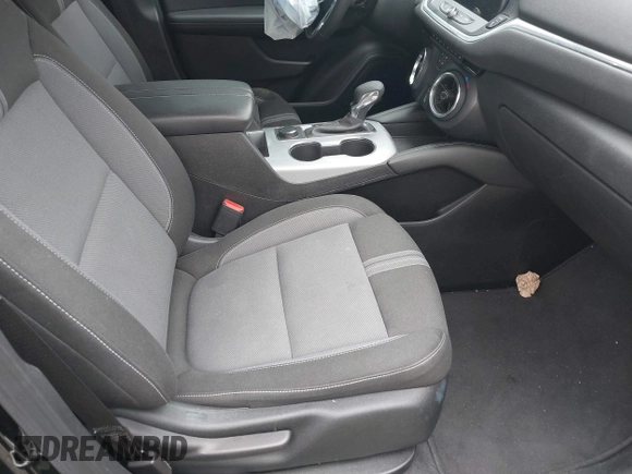2023 Chevrolet Blazer LT z VIN 3GNKBHR49PS233702, wystawiony jako IAAI lot #42103915 z przebiegiem 40 090 mil mil oraz . Historia ofert i sprzedaży dostępna na DreamBid. Obrazek 5.